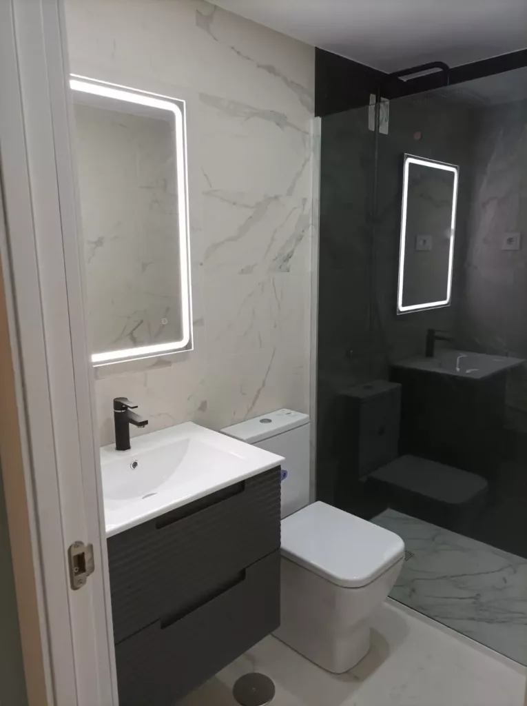 Baño com plato de ducha